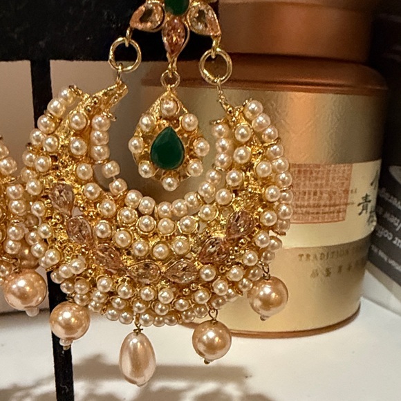 Elegant Gold and Pearl Chandelier Earrings - Picture 2 of 5